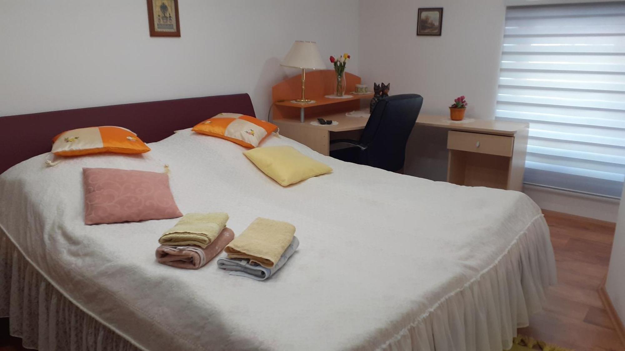 Berta Apartman Senta Exterior photo