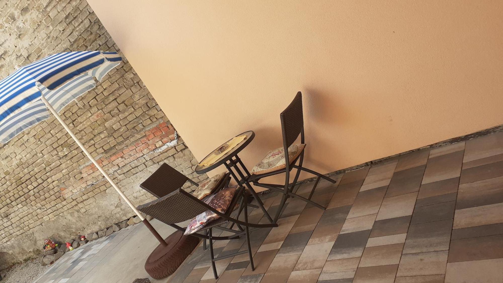 Berta Apartman Senta Exterior photo
